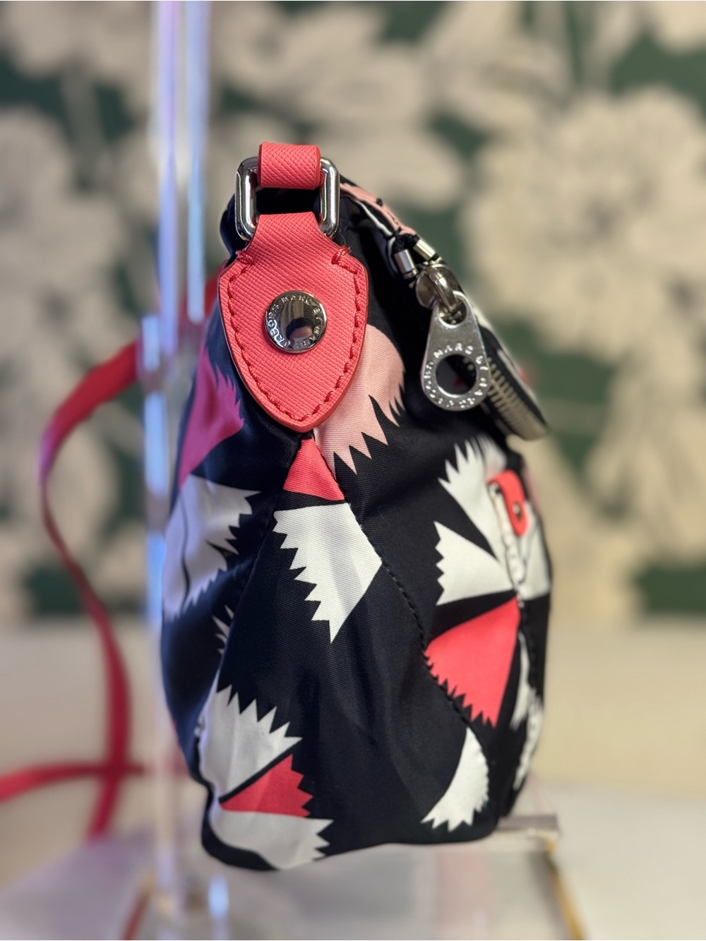 Marc By Marc Jacobs Black, Pink & White Geometric Crossbody - Picture 4 of 9